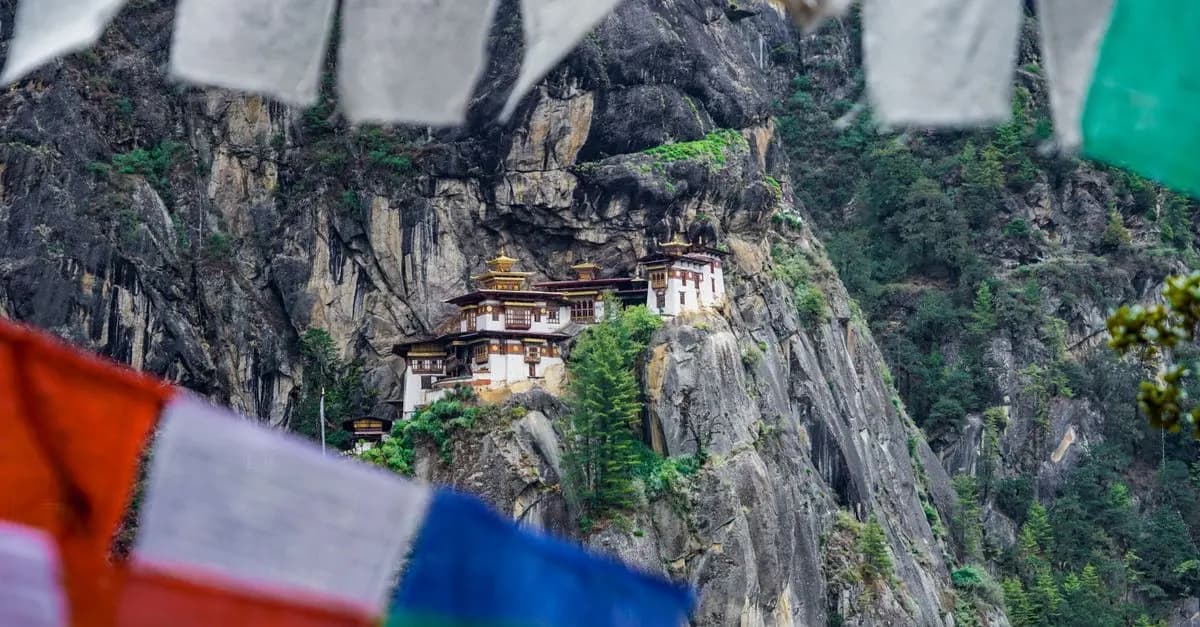 10 Pays à Découvrir pour Échapper au Tourisme de Masse