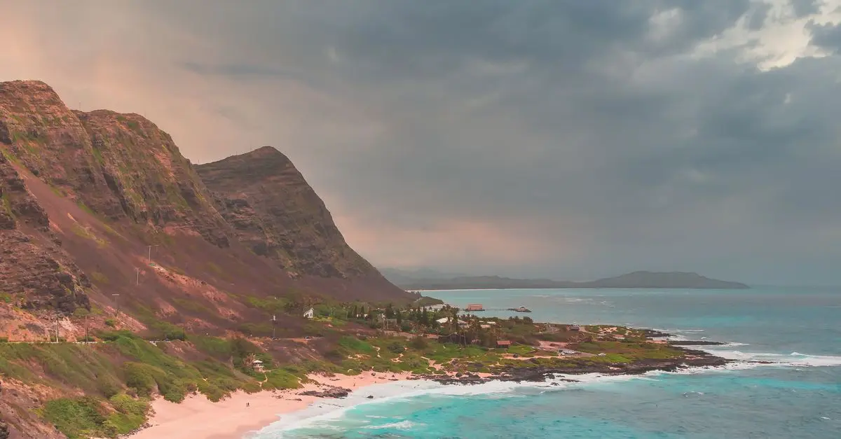 10 Pays Méconnus à Découvrir Absolument pour un Voyage Unique