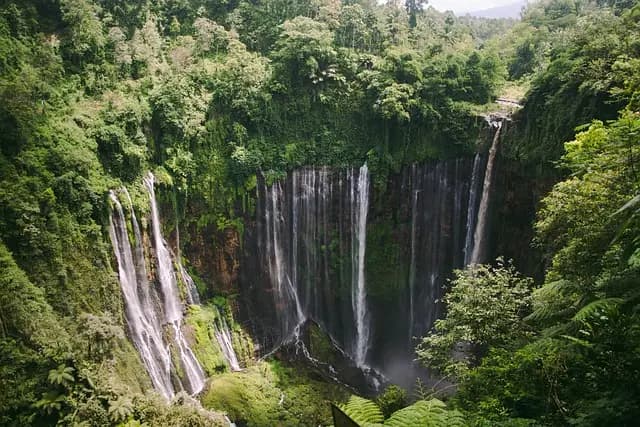 Top 10 des Pays à Découvrir pour une Évasion Étonnante